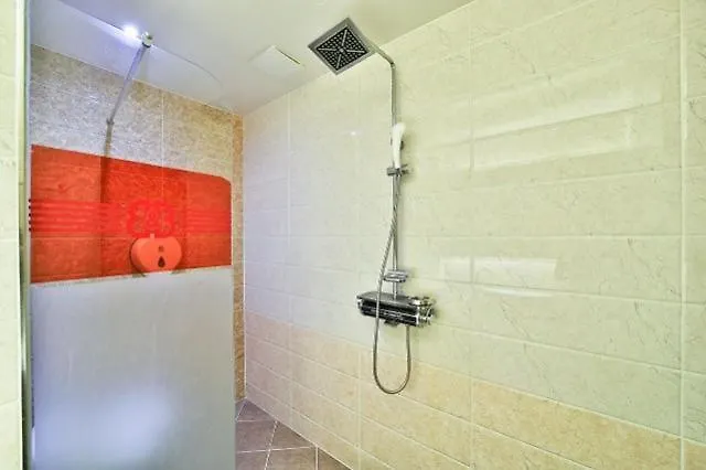 Motel B&B Hotel Busan